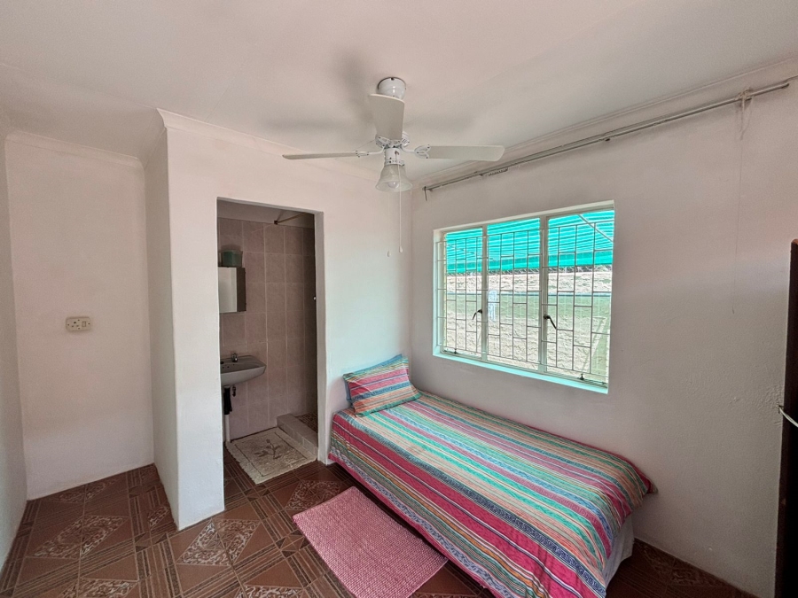 5 Bedroom Property for Sale in Flamwood North West